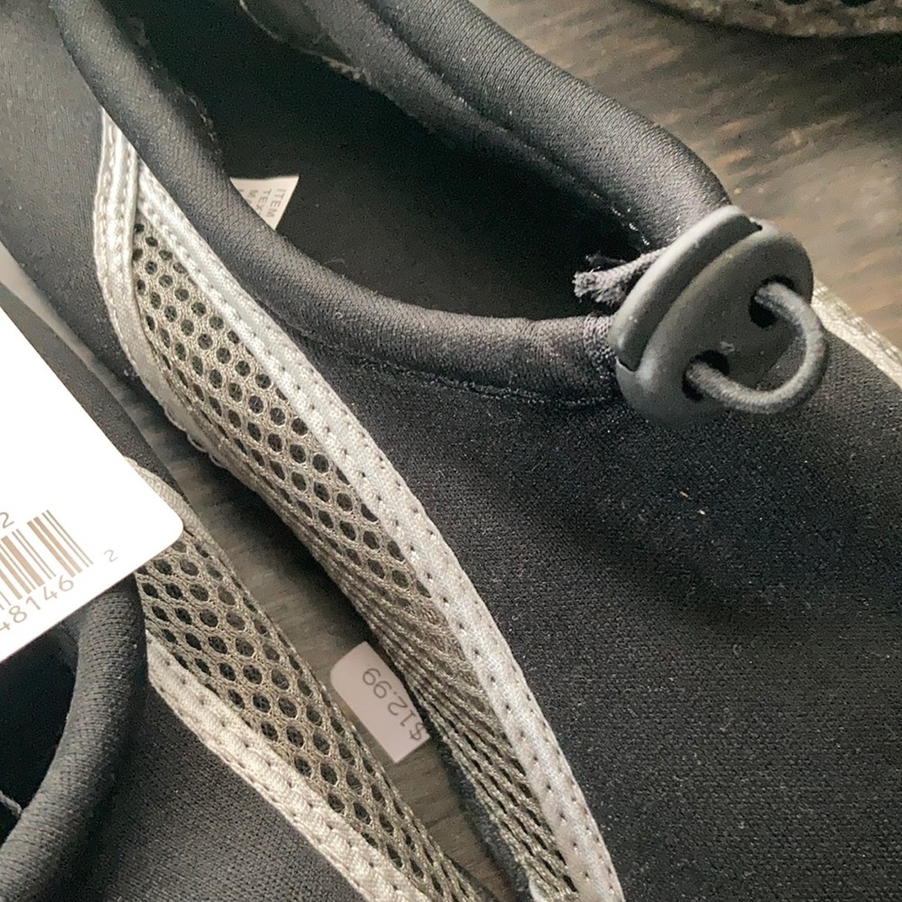 Water Shoes - Picture 5 of 7